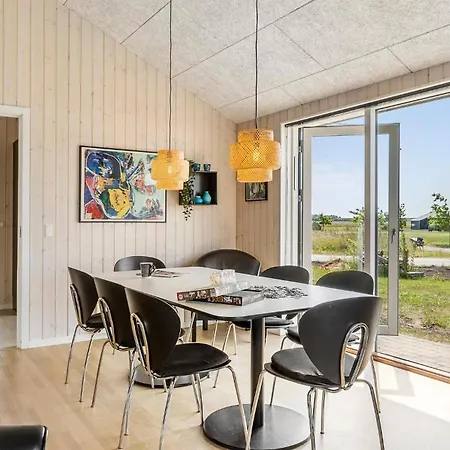 בית נופש 3 Bedroom In *