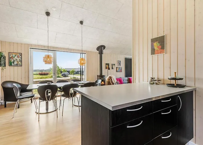 Дом отдыха 3 Bedroom In *